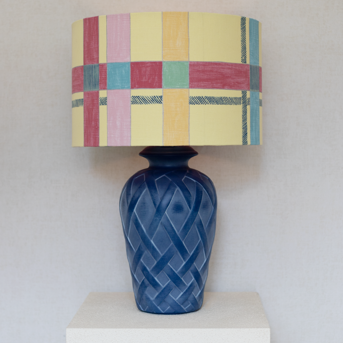 blue lamp yellow checked