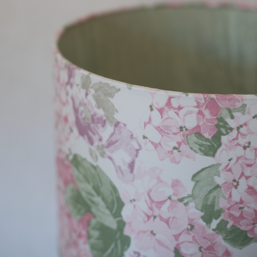 pink hydrangea lamp