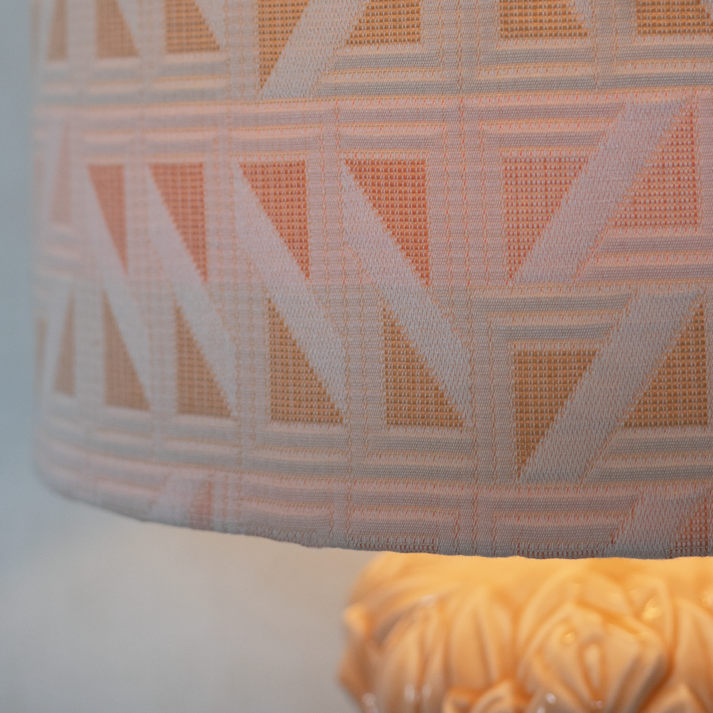 pink tulips lamp